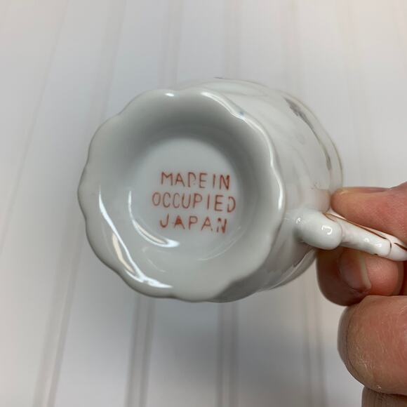 Demitasse Vintage Tea Cup Set Made in Occupied Japan Pink Roses Gold Trimmed - Picture 3 of 10